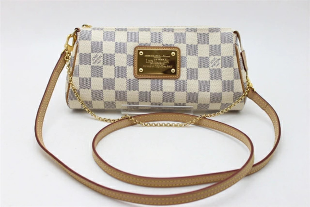 LOUIS VUITTON Eva Damier Azur White Shoulder Pouch